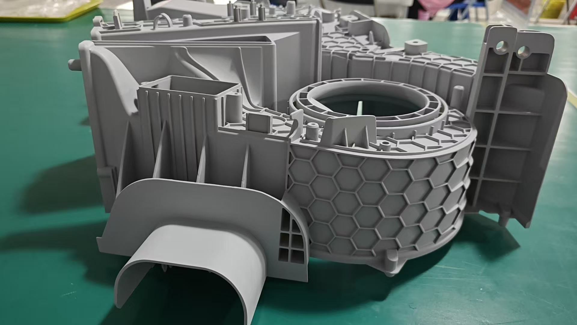 Silicone molded vacuum cast polyurethane prototype parts with high-fidelity surface detail for low volume pilot production